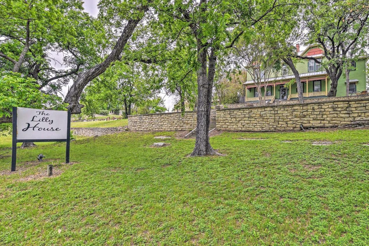 The Lilly House Historic Glen Rose Home With Porch! Exteriör bild