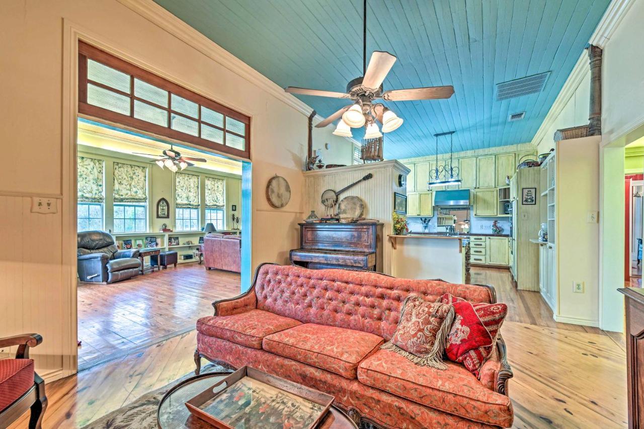 The Lilly House Historic Glen Rose Home With Porch! Exteriör bild